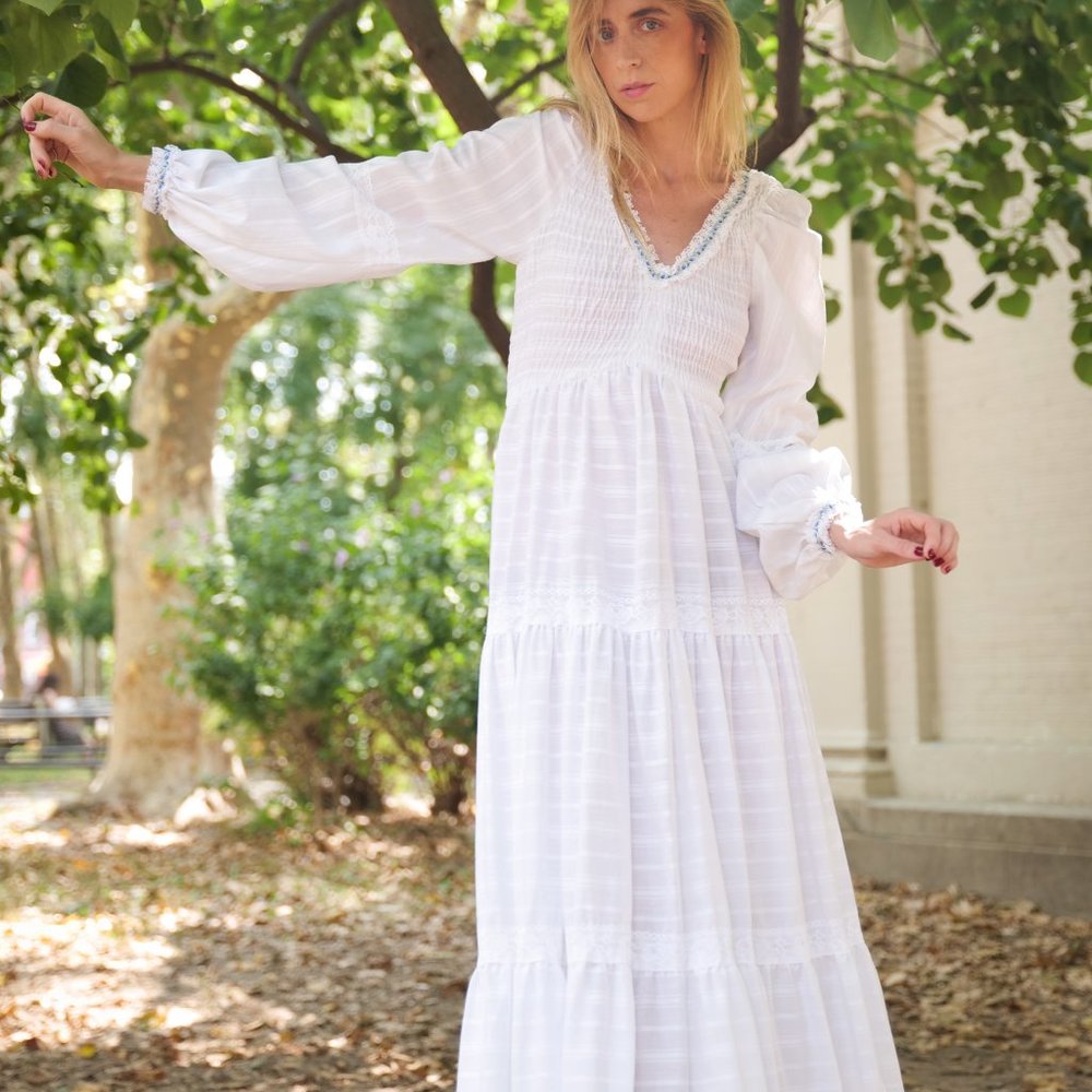 Vintage white nap dress size small